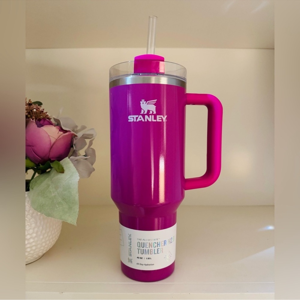 🎉LAST CHANCE🎉Stanley 40 oz.‎ Quencher H2.0 FlowState Tumbler Punch Shimmer